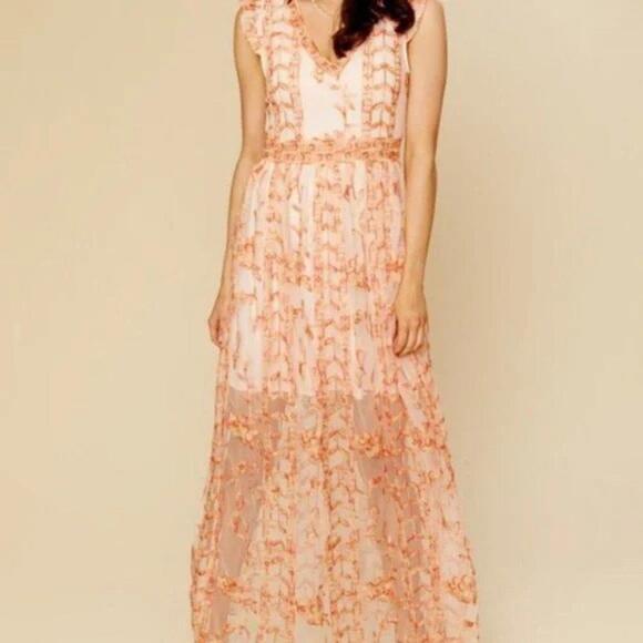 Altar'd State Dresses & Skirts - Altar'd State Peach Floral Maxi Dress